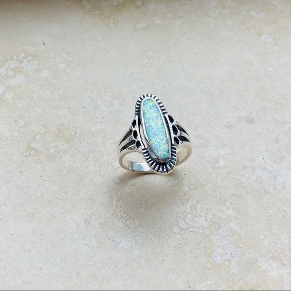 😍TOP SELLER😍 Silver Etched White Lab Opal Ring, Statement Ring, Silver Rings - Picture 2 of 8